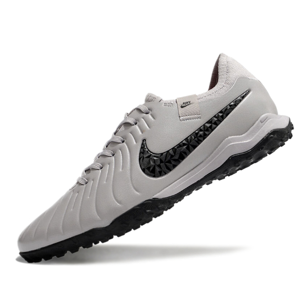 Сороконіжки Найк Tiempo Legend 10 TF